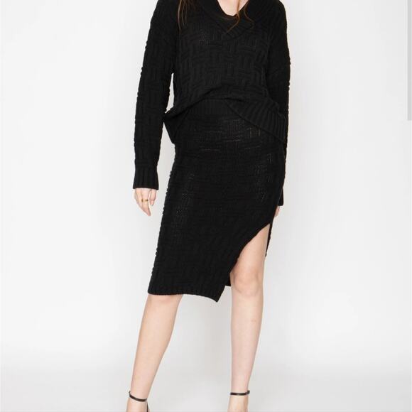 NEW Callahan by Revolve Tony Basketweave Chunky Knit Midi Skirt - Black - Size L - Picture 1 of 11